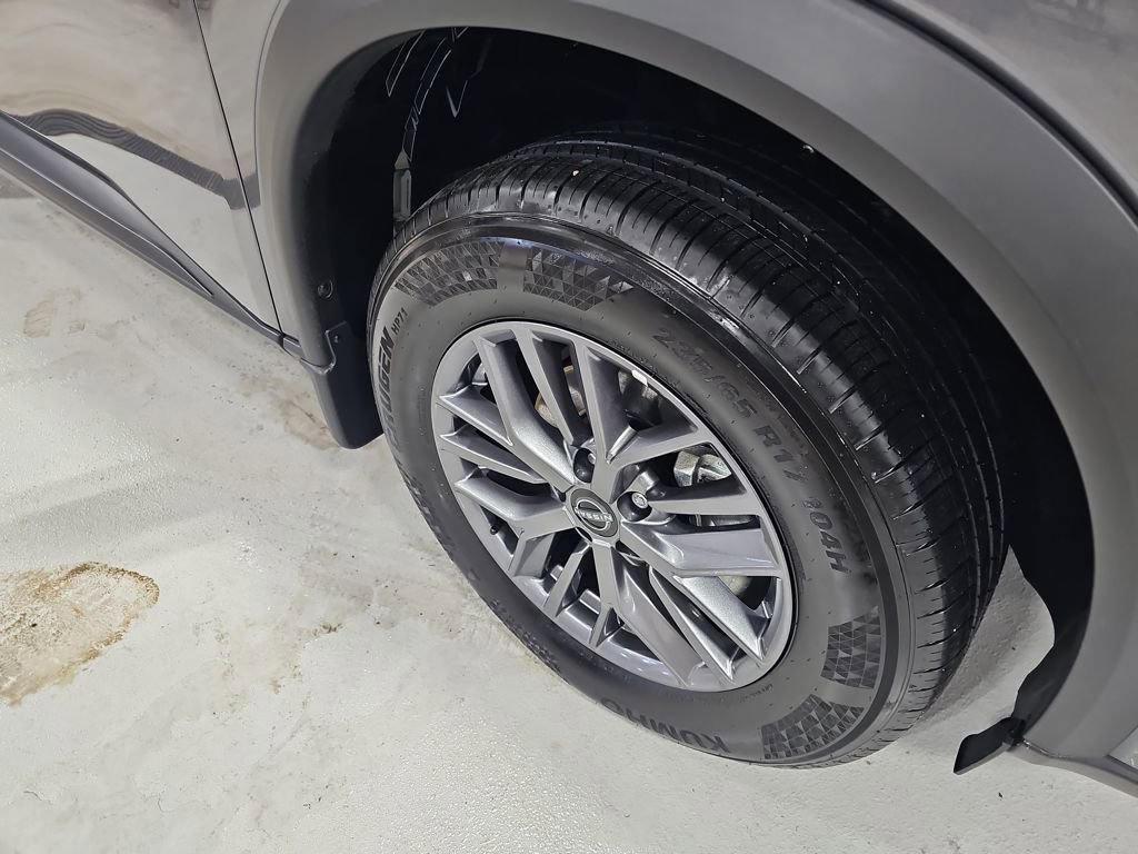 Used 2026 Nissan Rogue S image 13