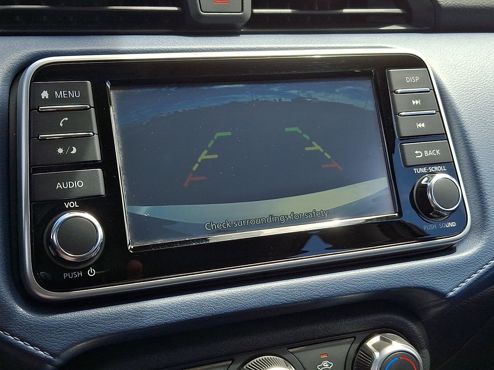 Used 2025 Nissan Versa SV FWD image 17
