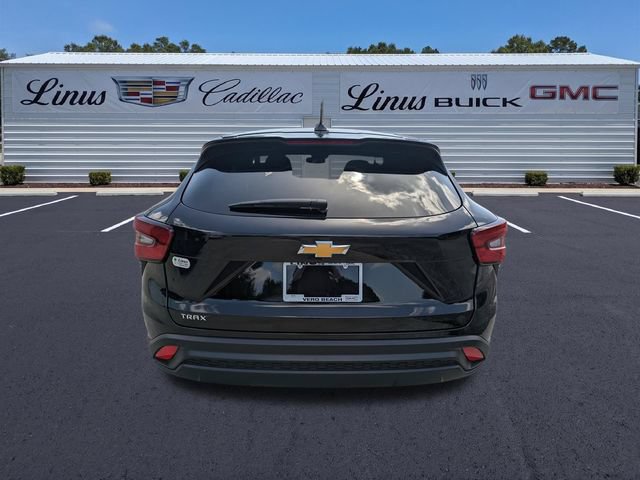 Used 2024 Chevrolet Trax LS FWD image 5