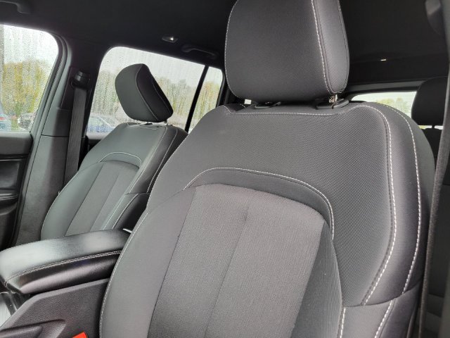 Used 2025 Jeep Grand Cherokee Laredo AWD/4WD image 10
