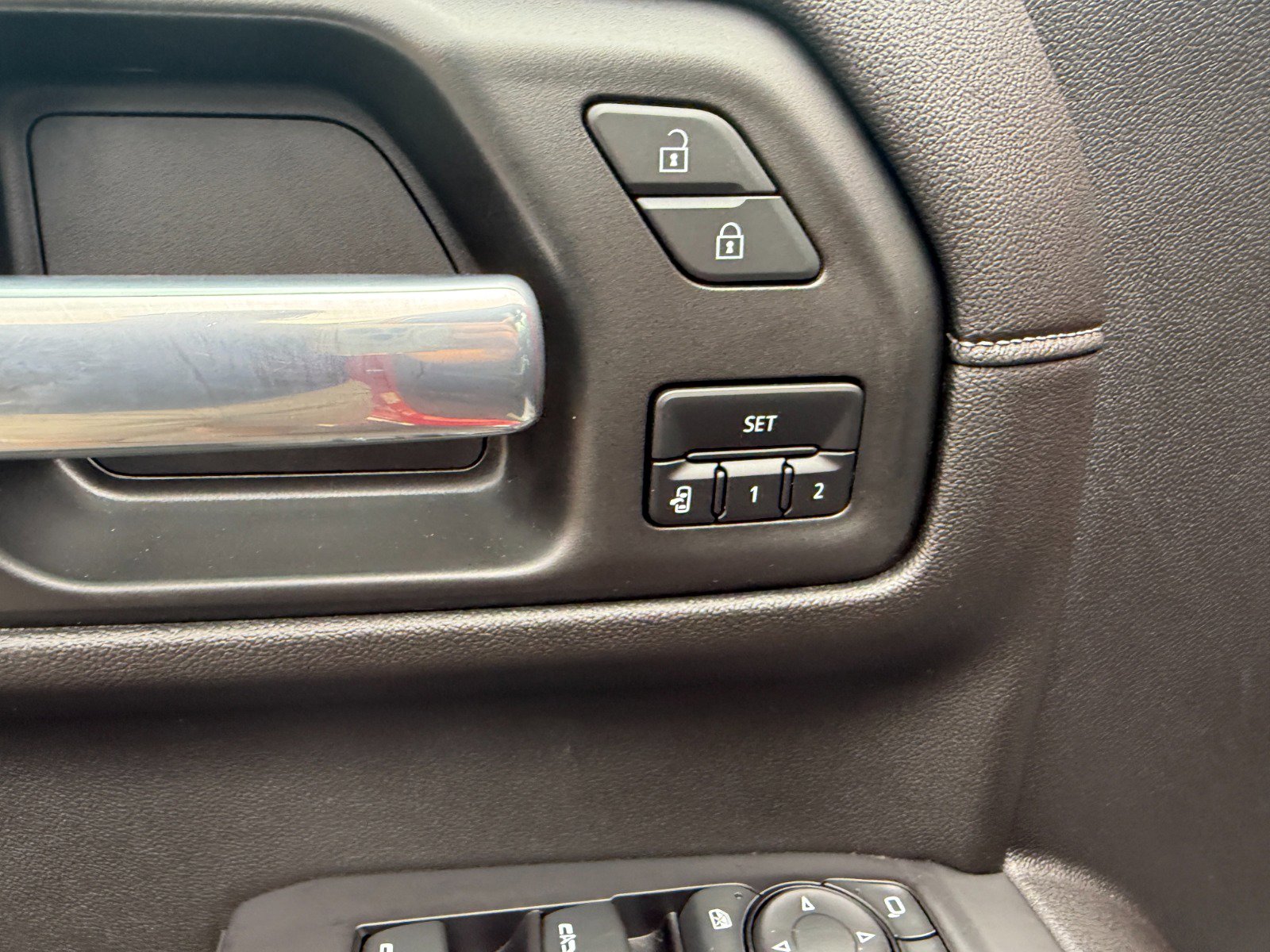 Used 2021 GMC Sierra 1500 SLT w/ SLT Premium Plus Package image 25