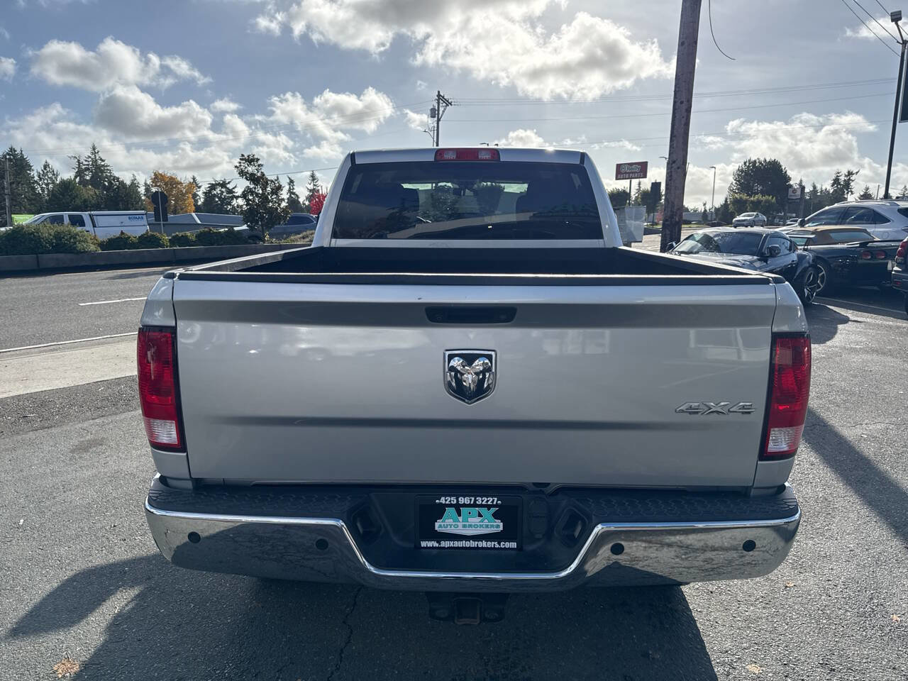 Used 2018 RAM 2500 Tradesman w/ Chrome Appearance Group image 5