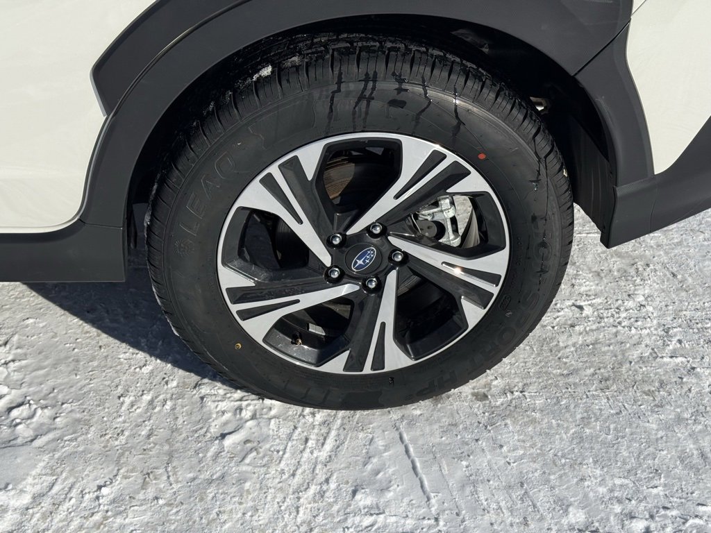 Used 2024 Subaru Crosstrek 2.0i Premium image 11