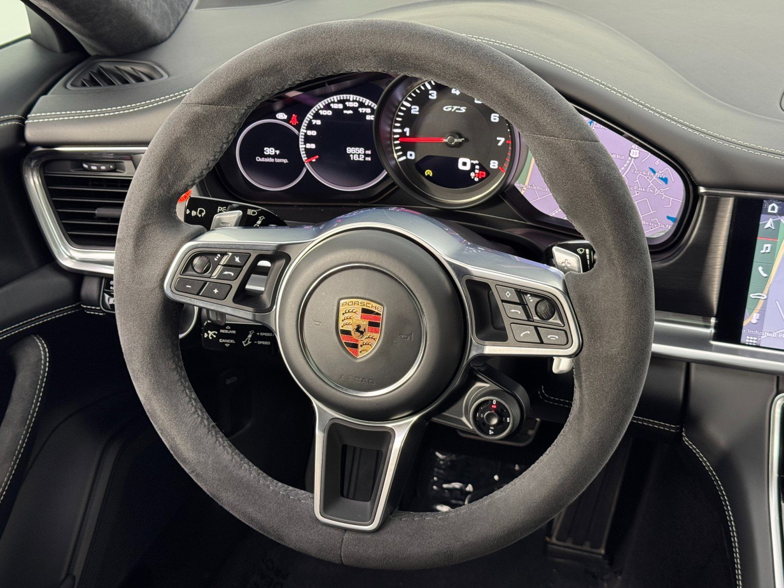 Used 2019 Porsche Panamera GTS image 21