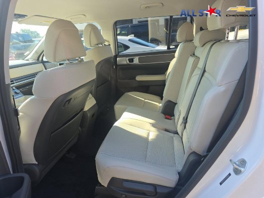 Used 2026 Hyundai Santa Fe SEL FWD image 8
