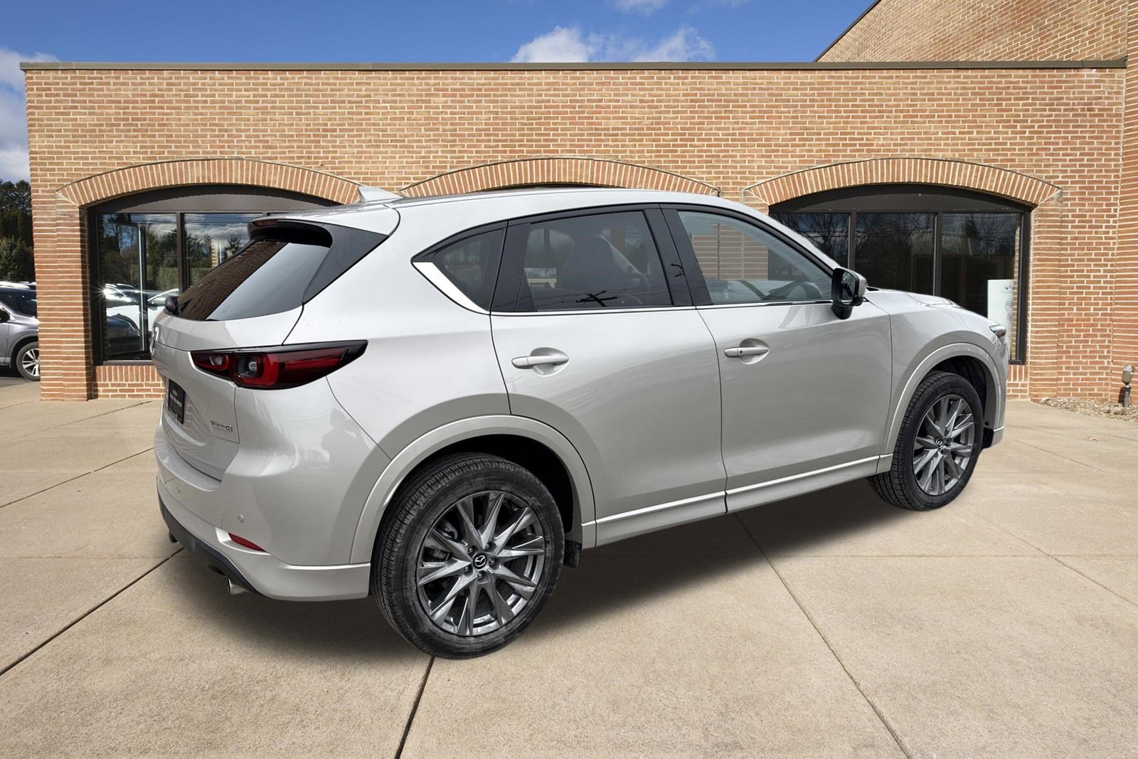 Certified 2025 MAZDA CX-5 AWD 2.5 S w/ Premium Plus Pkg image 3