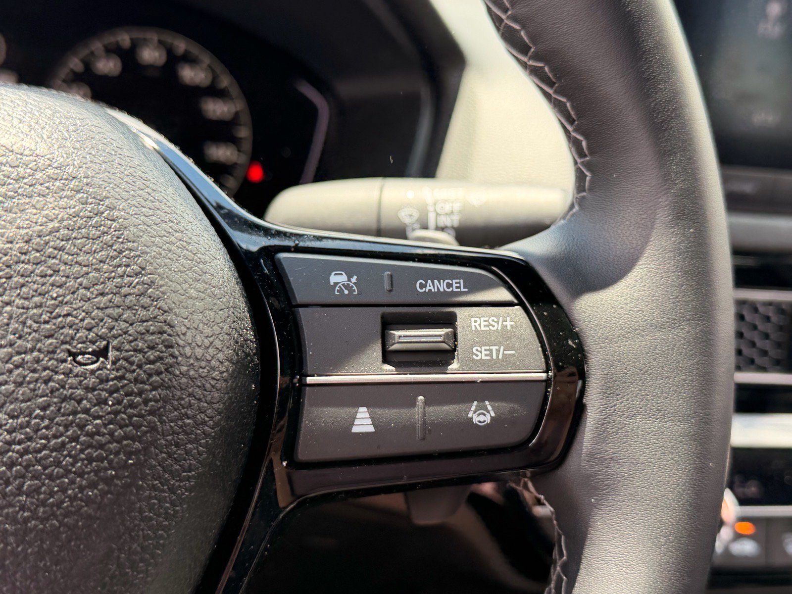 Used 2025 Honda Civic Sport image 16
