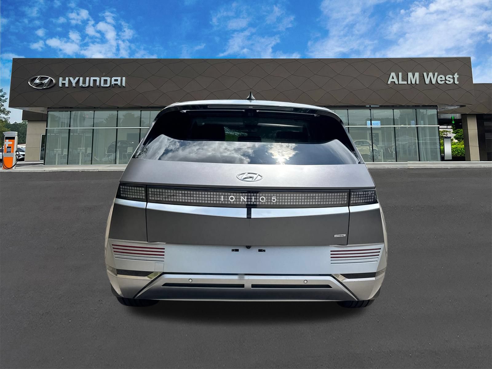 Used 2024 Hyundai Ioniq 5 Limited AWD/4WD image 6