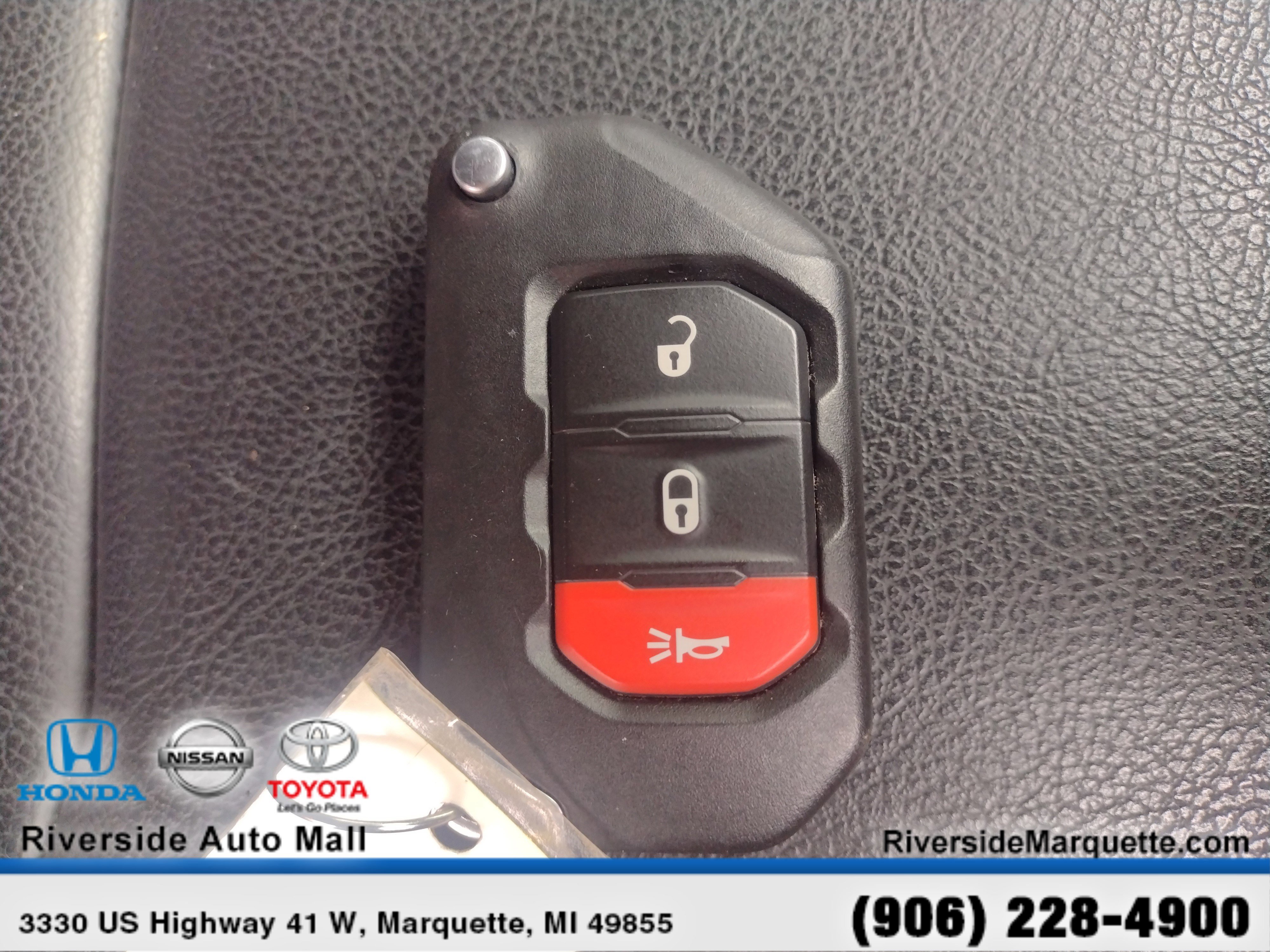 Used 2022 Jeep Wrangler Unlimited Sahara image 26