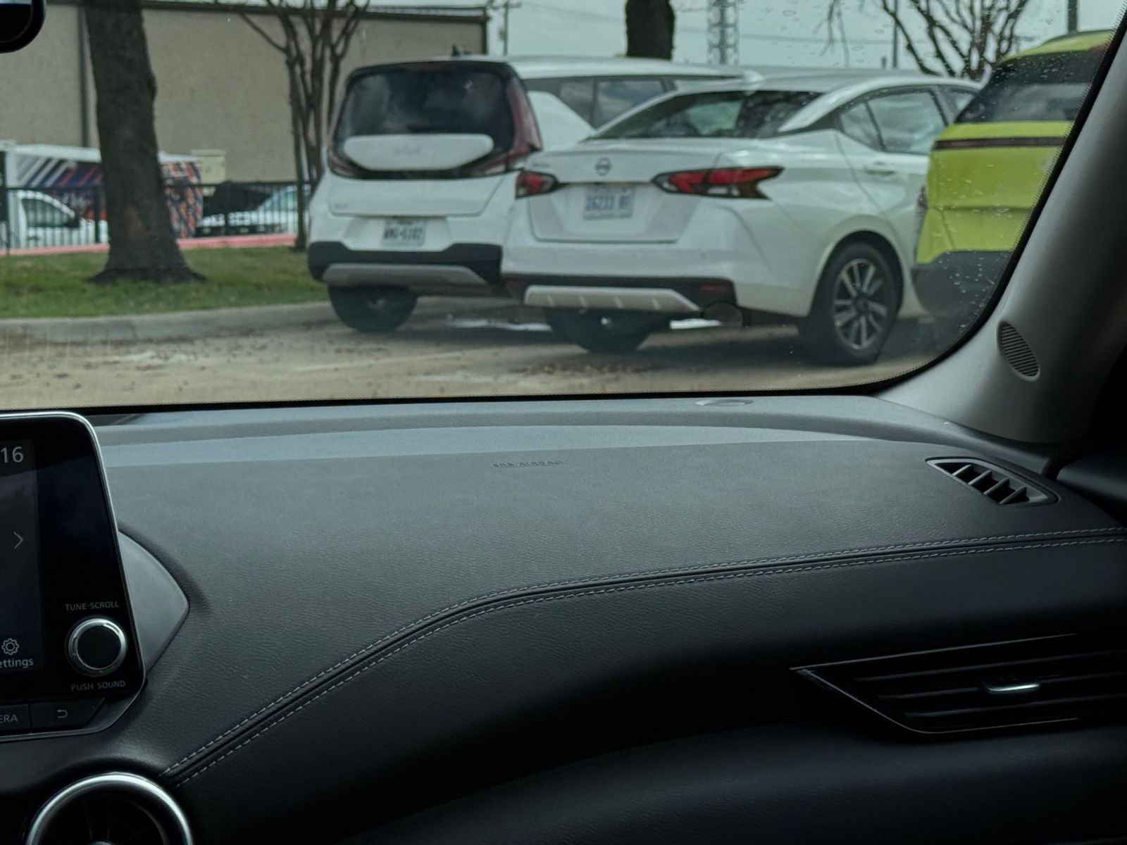 Used 2025 Nissan Sentra SV image 35