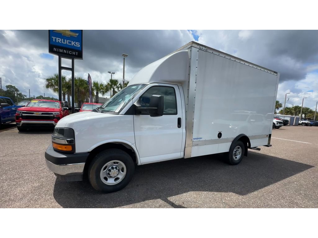 New 2025 Chevrolet Express 3500 w/ Power Convenience Package image 6