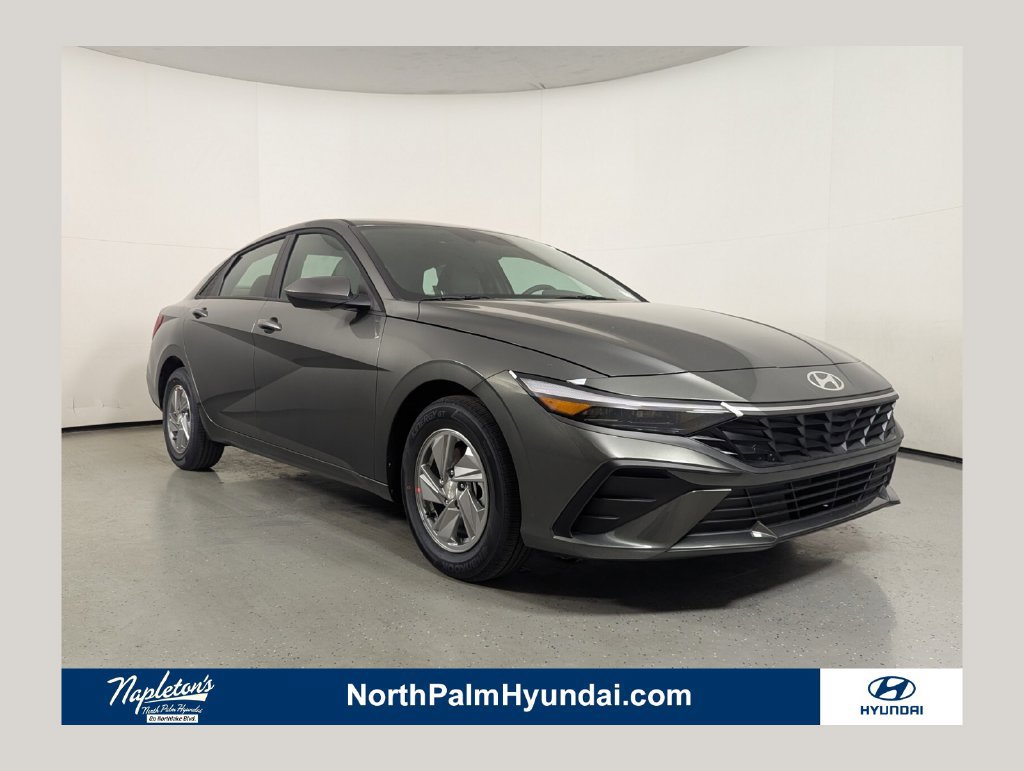 Certified 2026 Hyundai Elantra SE FWD image 1