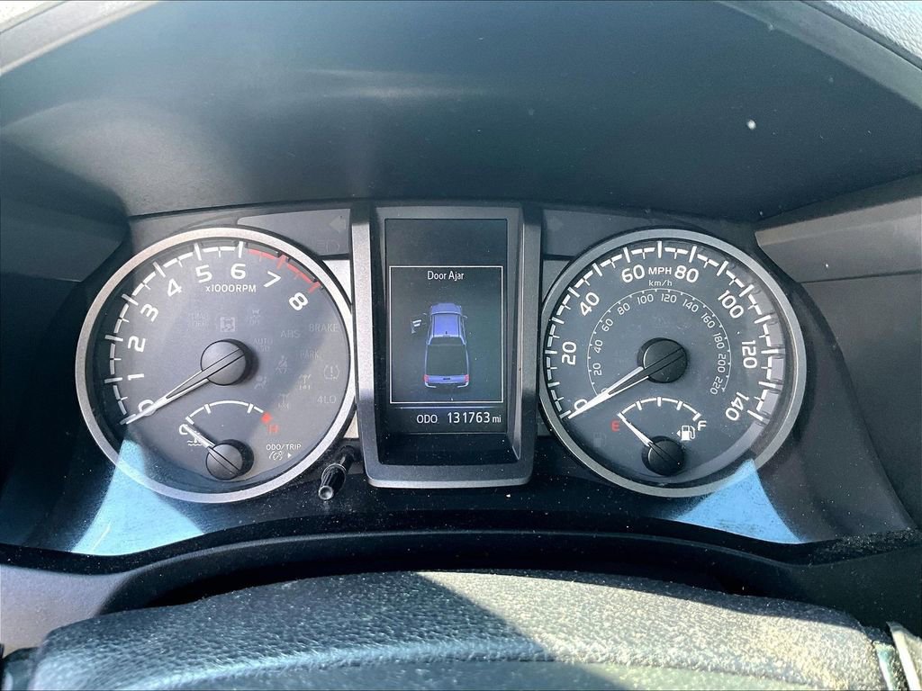 Used 2017 Toyota Tacoma TRD Sport w/ Premium & Technology Package image 18