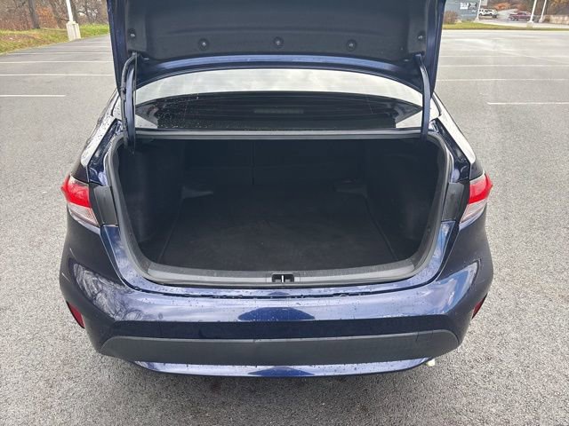 Used 2020 Toyota Corolla LE image 16