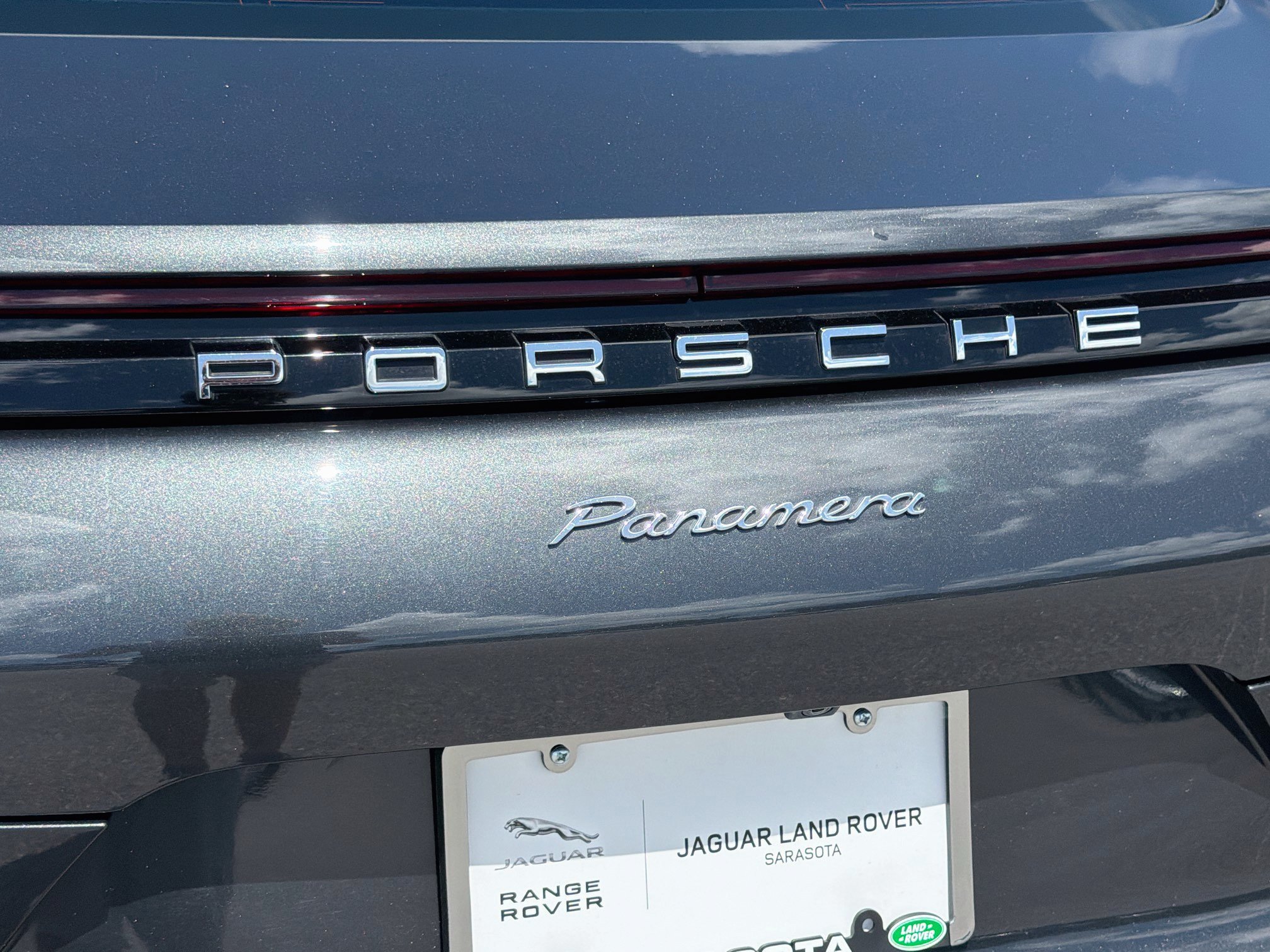 Used 2020 Porsche Panamera 4 AWD/4WD image 11
