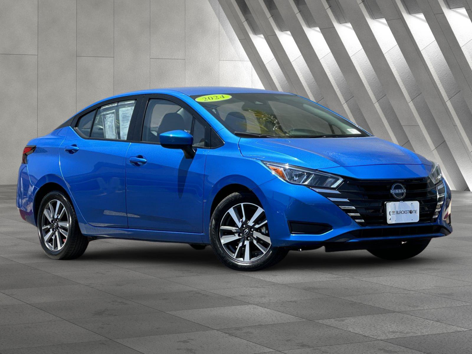 Used 2024 Nissan Versa SV FWD image 1
