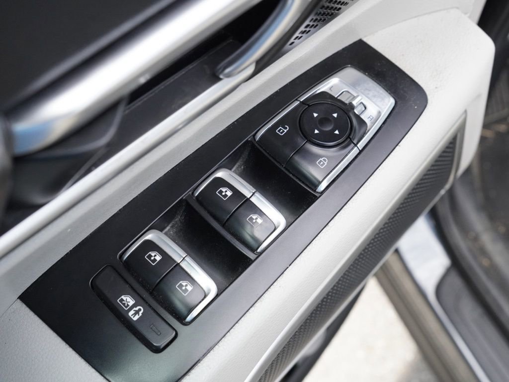 Used 2023 Kia Telluride S FWD image 9