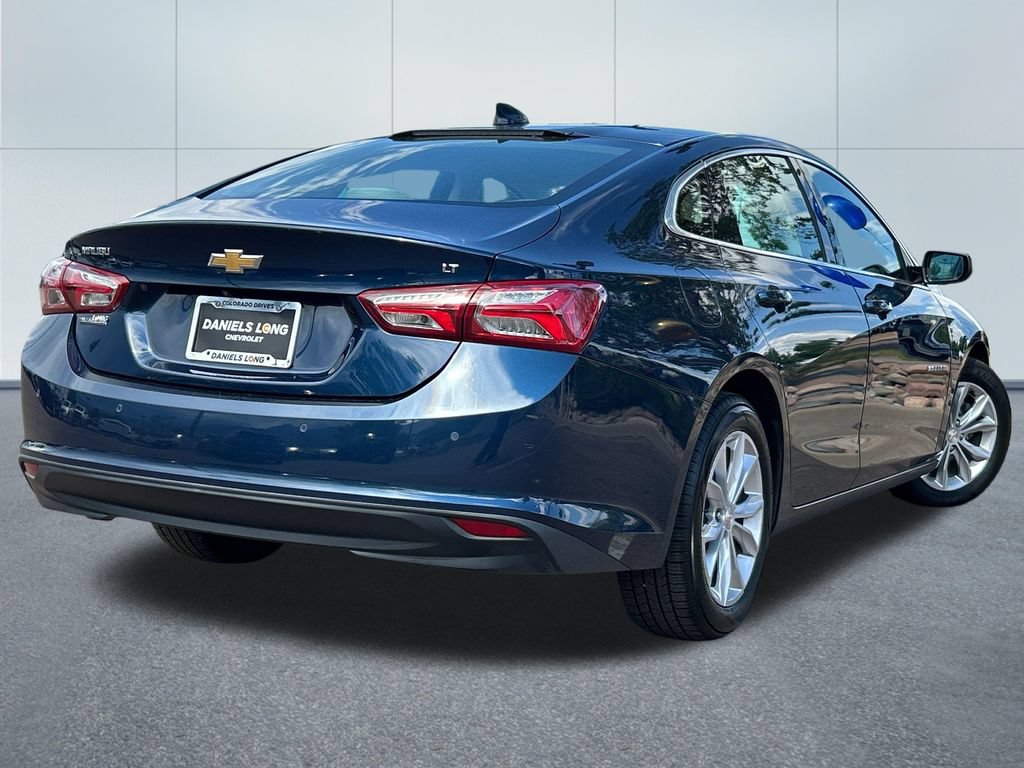 Used 2021 Chevrolet Malibu LT w/ Leather Package FWD image 2