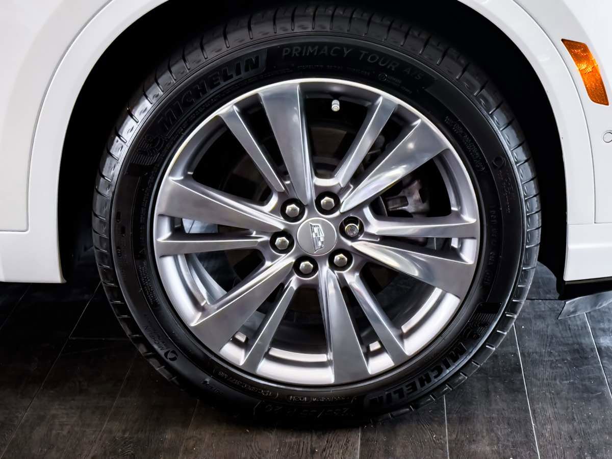 Used 2024 Cadillac XT6 Premium Luxury w/ Technology Package image 26