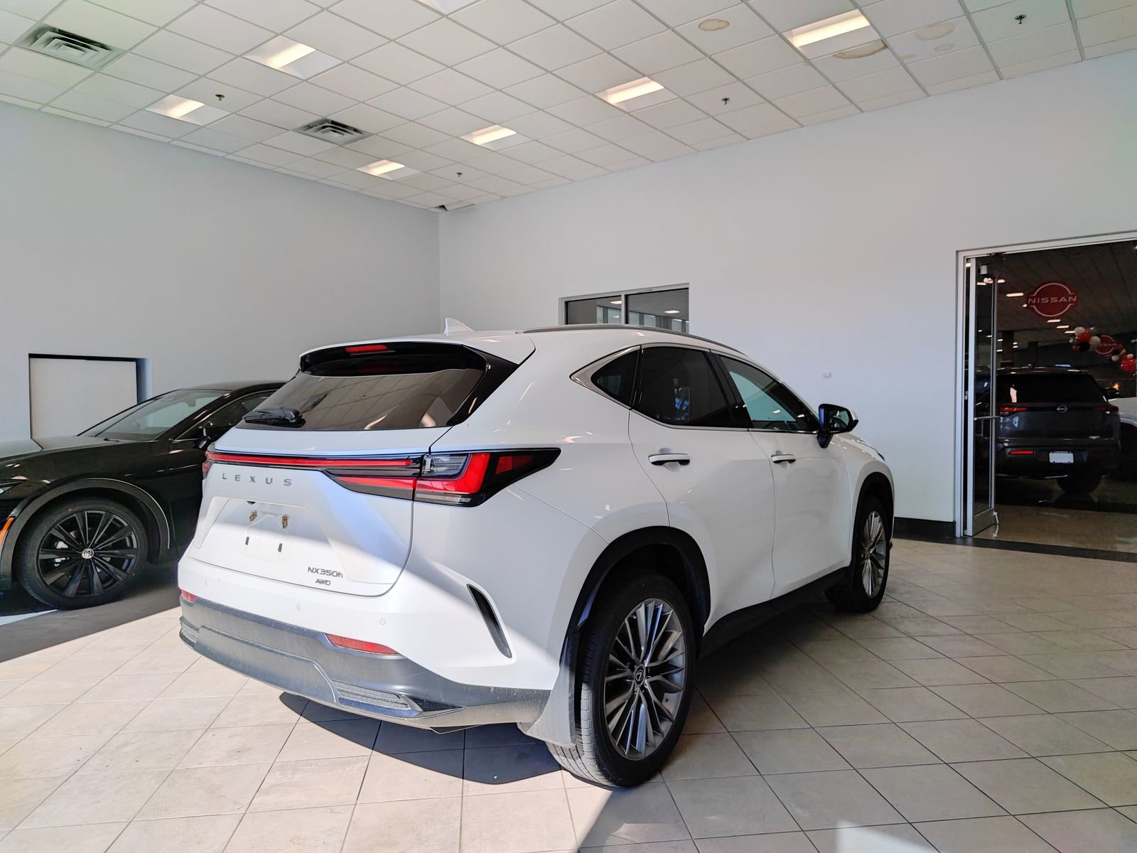 Used 2022 Lexus NX 350h AWD w/ Vision Package image 3