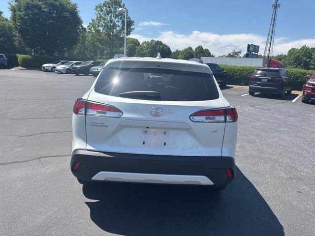 Used 2024 Toyota Corolla Cross LE FWD image 5