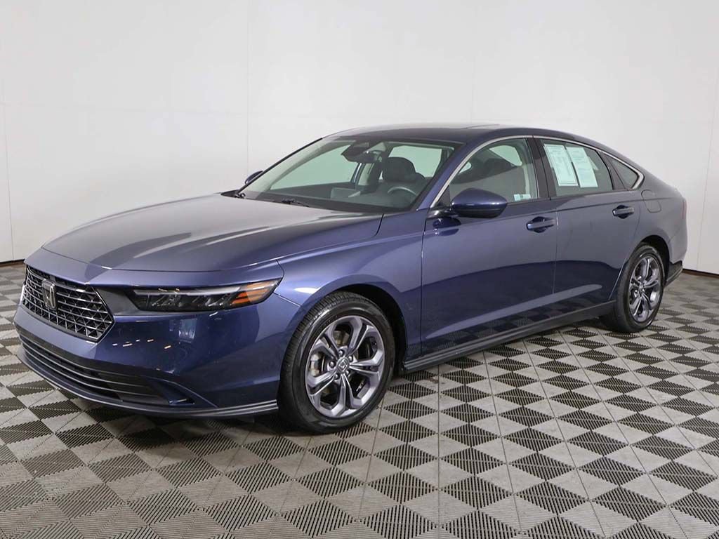 Used 2023 Honda Accord EX image 8