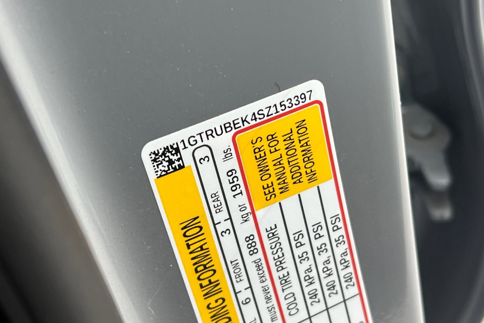 Used 2025 GMC Sierra 1500 SLE image 41