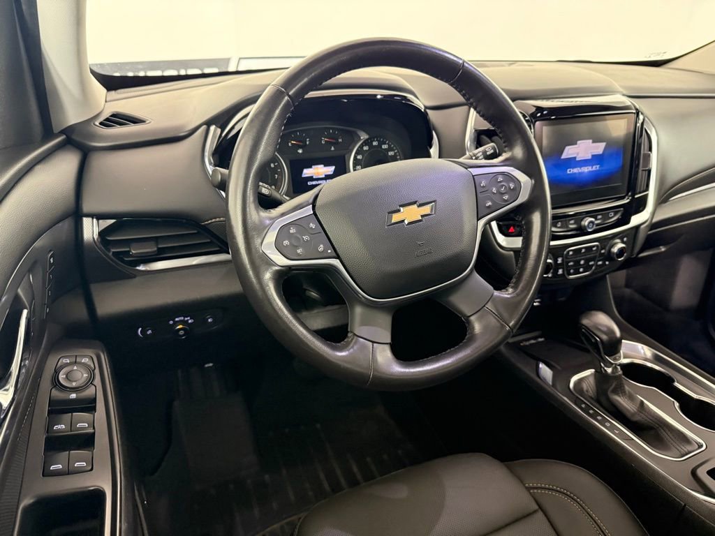 Used 2021 Chevrolet Traverse Premier w/ Redline Edition image 17