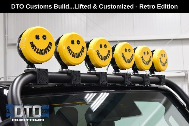 Used 2025 Jeep Wrangler Unlimited Rubicon w/ Convenience Group AWD/4WD image 19
