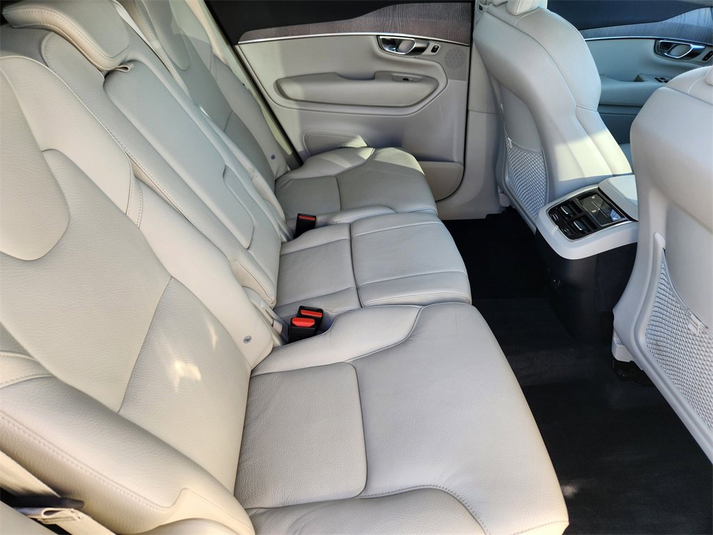 Used 2023 Volvo XC90 B6 Plus w/ Protection Package Premier image 22