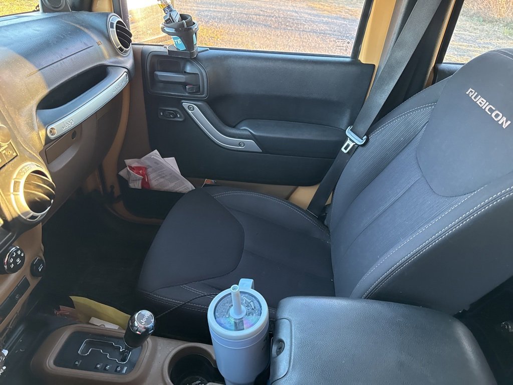 Used 2014 Jeep Wrangler Unlimited Rubicon w/ Max Tow Package image 14