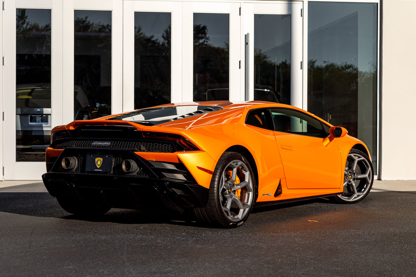 Used 2023 Lamborghini Huracan EVO RWD image 40