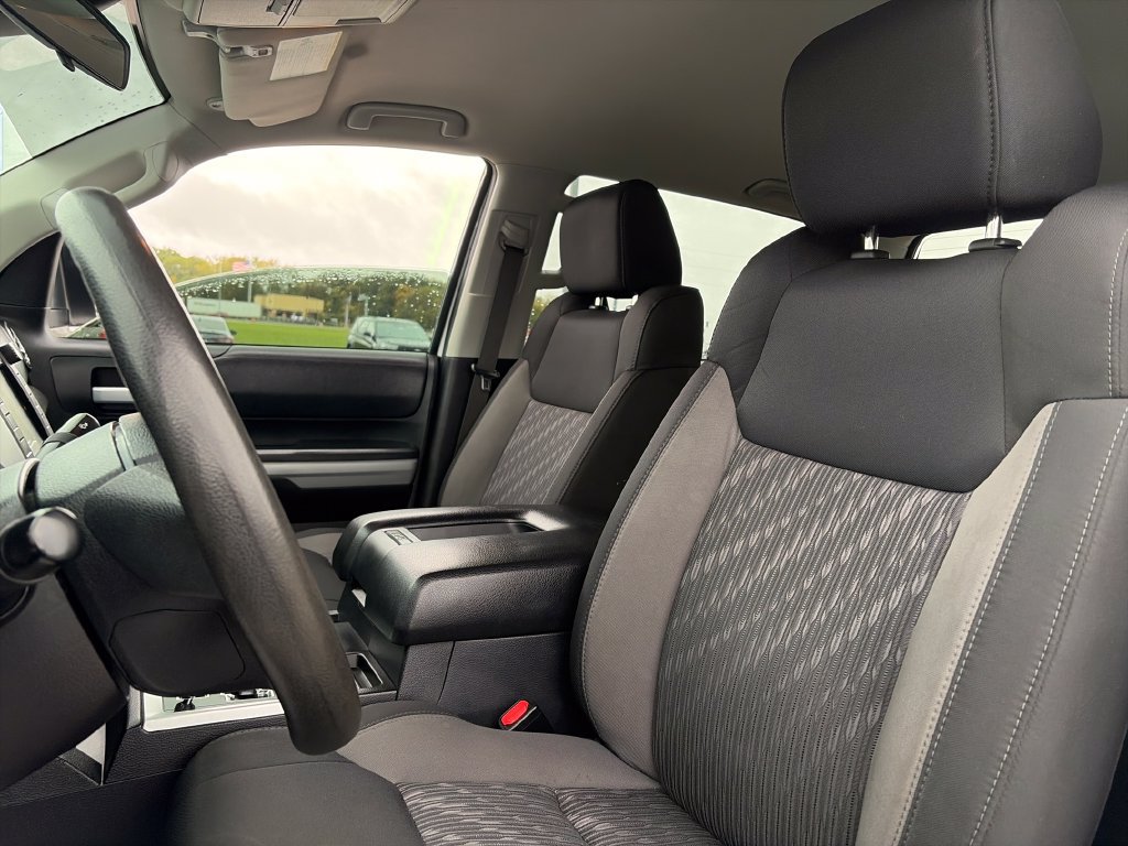 Used 2018 Toyota Tundra SR5 AWD/4WD image 18