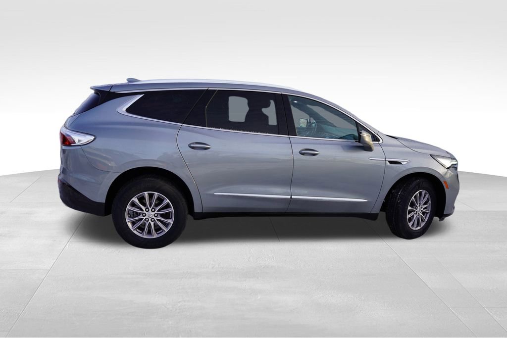 Certified 2023 Buick Enclave Essence image 4
