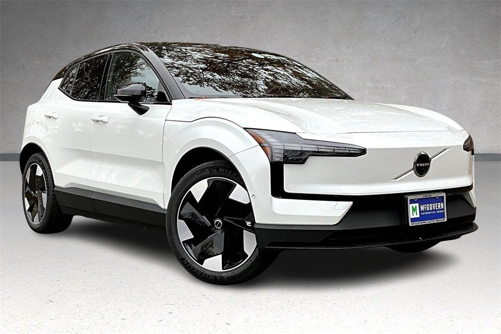 New 2026 Volvo EX30 Ultra w/ Climate Package AWD/4WD image 2