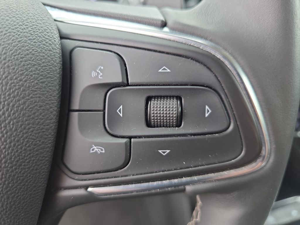 Certified 2023 Buick Envision Essence FWD image 20