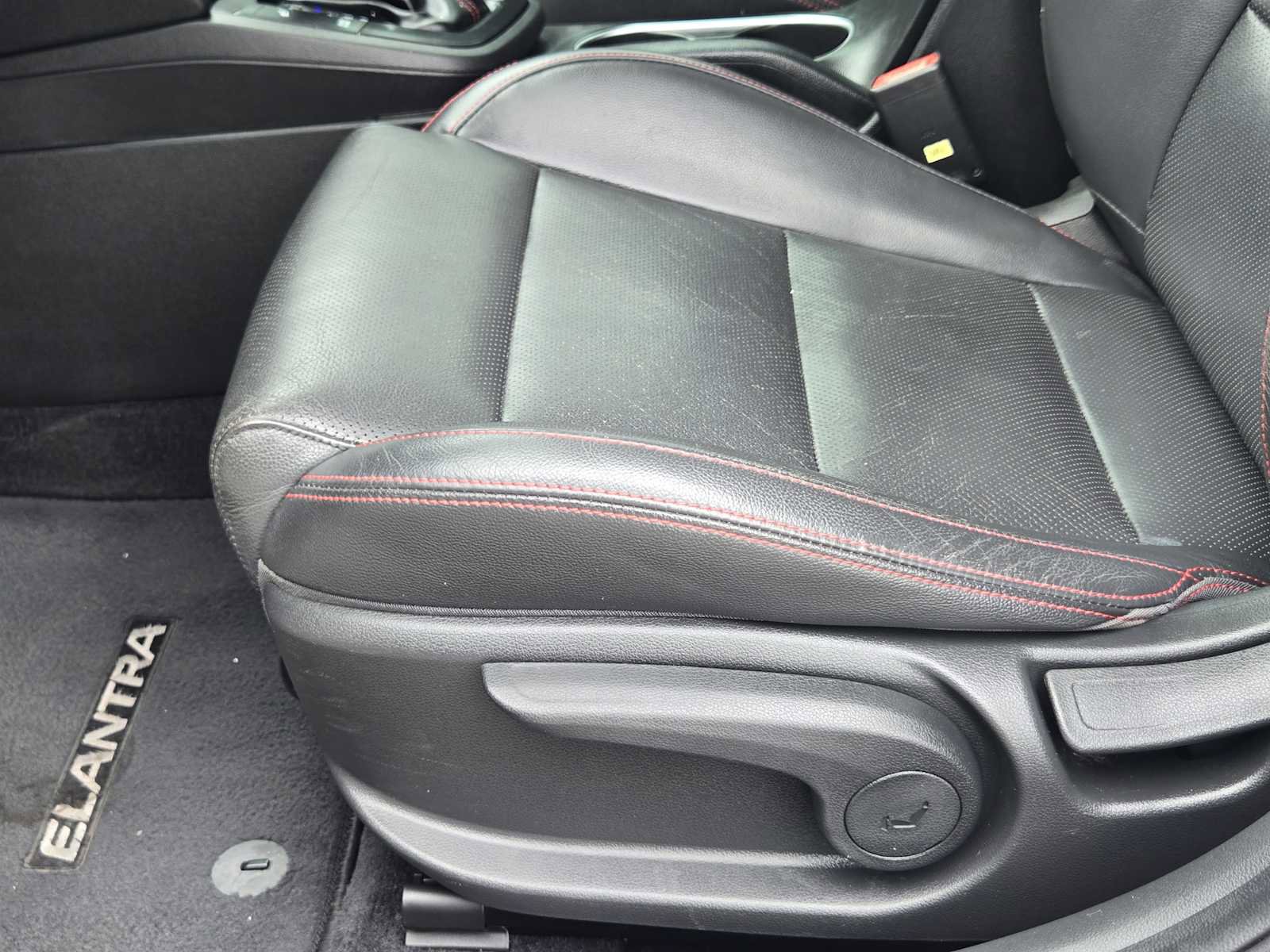 Used 2018 Hyundai Elantra Sport w/ Sport Premium Package 03 FWD image 24