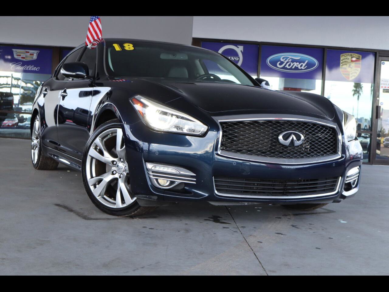 Used 2018 INFINITI Q70 L 3.7 image 1