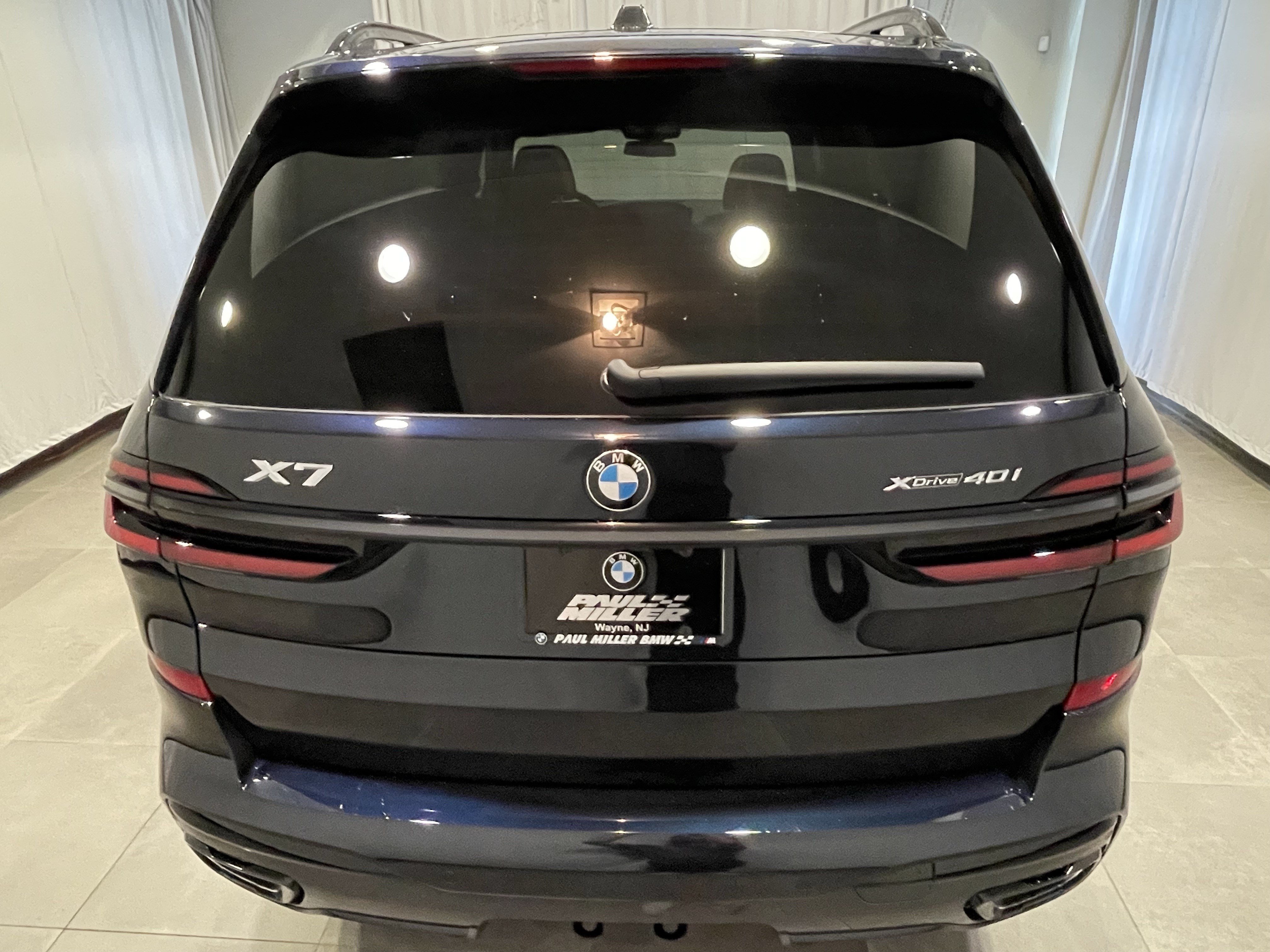 New 2027 BMW X7 xDrive40i w/ M Sport Package AWD/4WD image 5