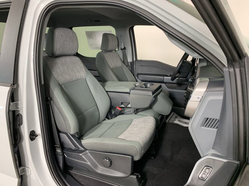 Used 2023 Ford F150 XLT w/ XTR Package image 35