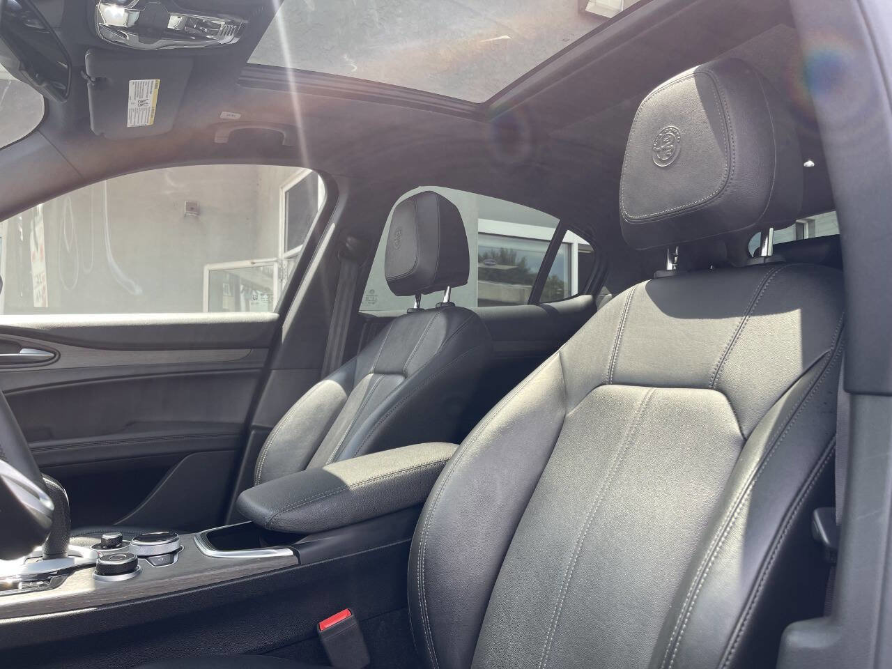 Used 2022 Alfa Romeo Stelvio Ti image 18
