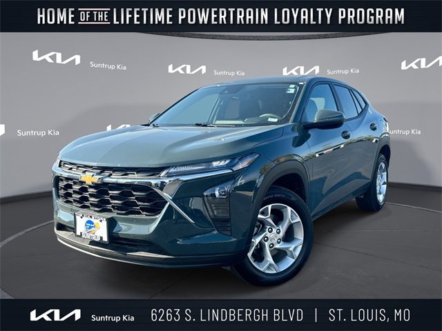 Used 2025 Chevrolet Trax LS w/ LS Convenience Package