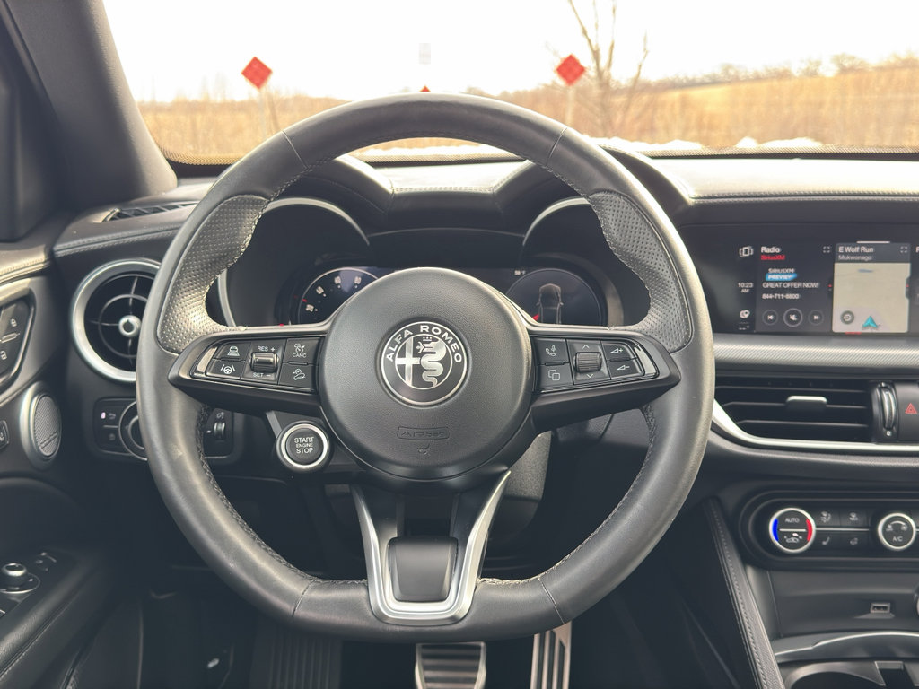Used 2024 Alfa Romeo Stelvio Ti image 31