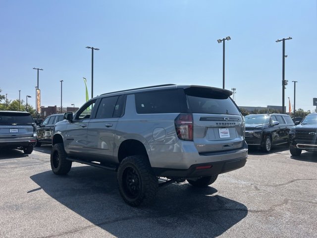 Used 2023 Chevrolet Suburban Z71 w/ Luxury Package image 5