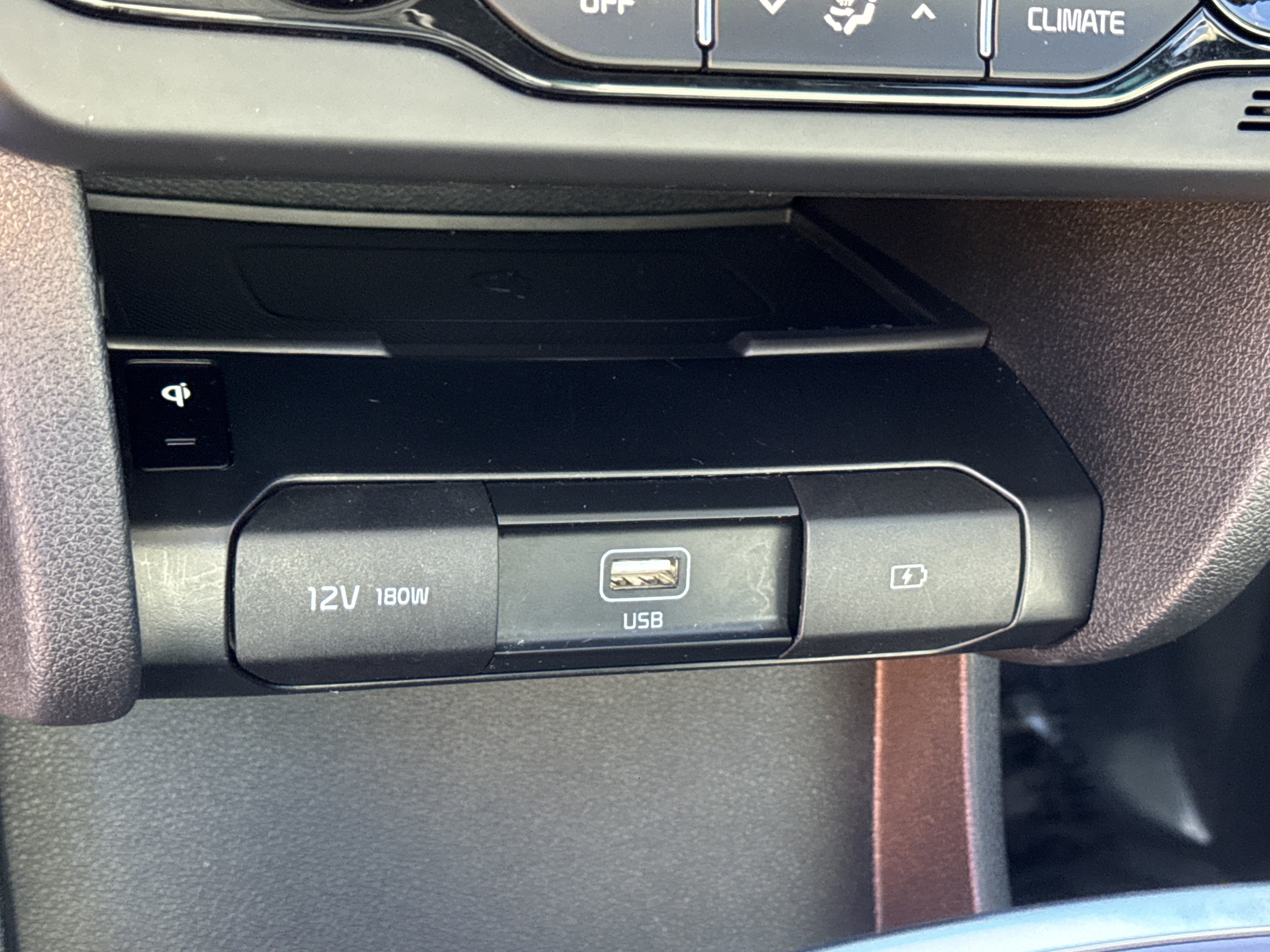 Used 2022 Kia Niro EX image 34