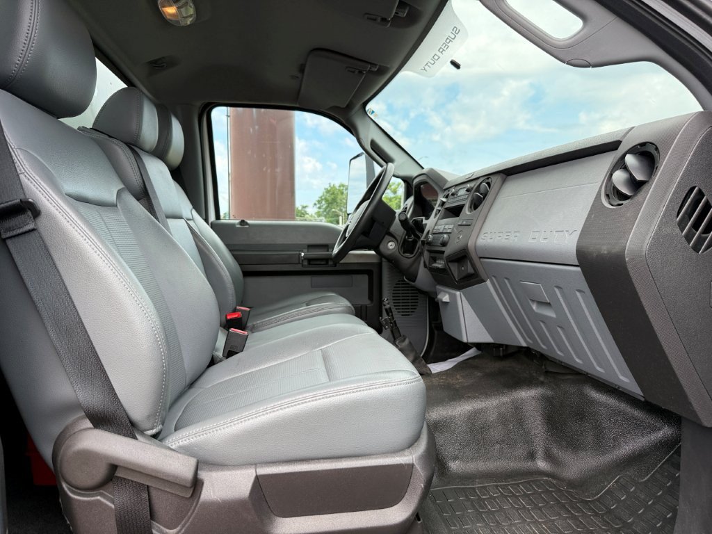 Used 2022 Ford F750 2WD Regular Cab Super Duty image 20