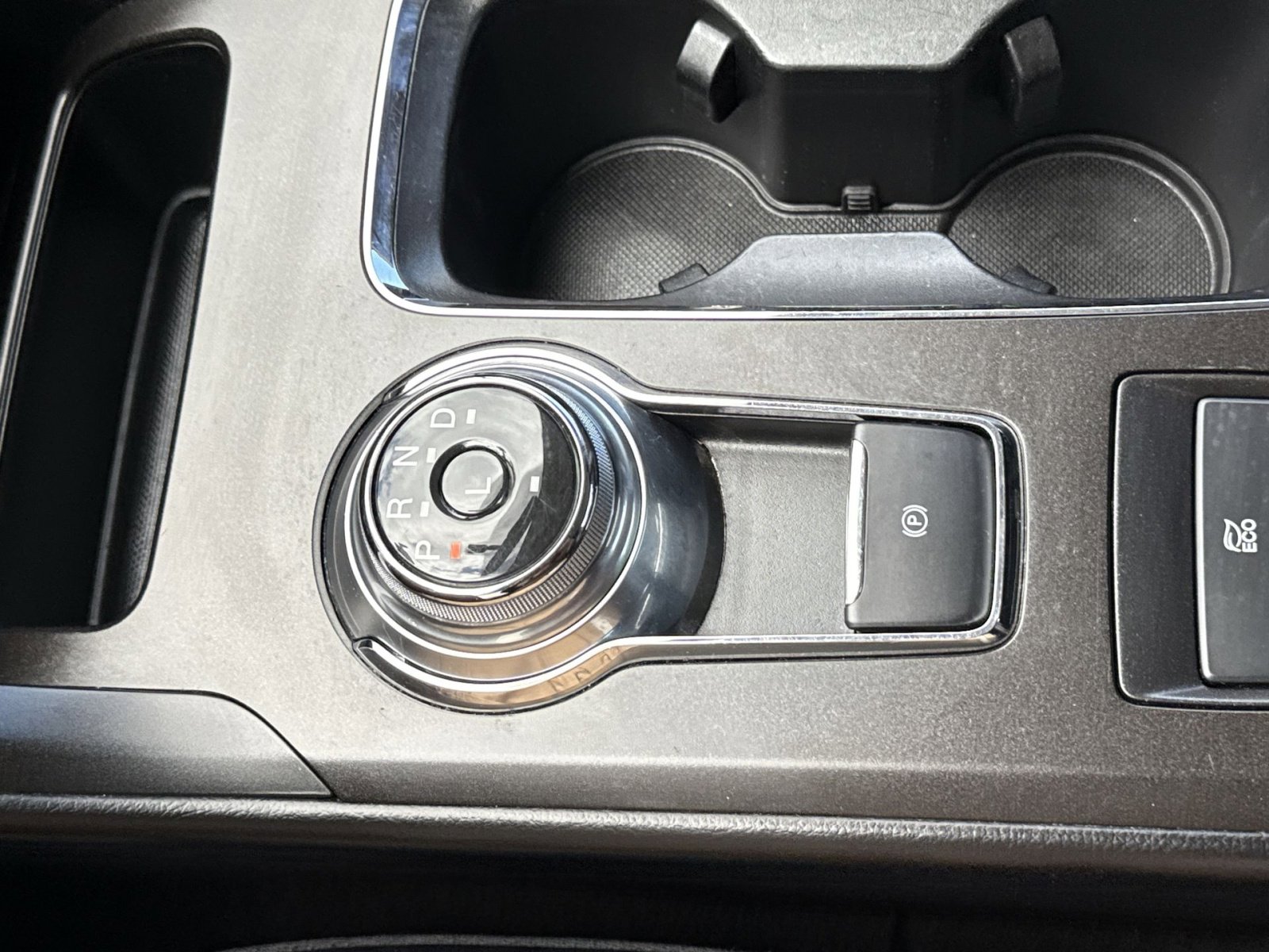 Used 2018 Ford Fusion SE w/ Equipment Group 601A image 22