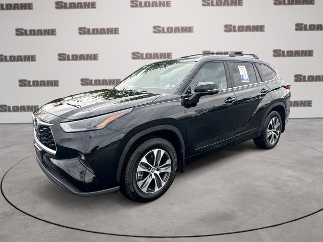 Used 2023 Toyota Highlander XLE