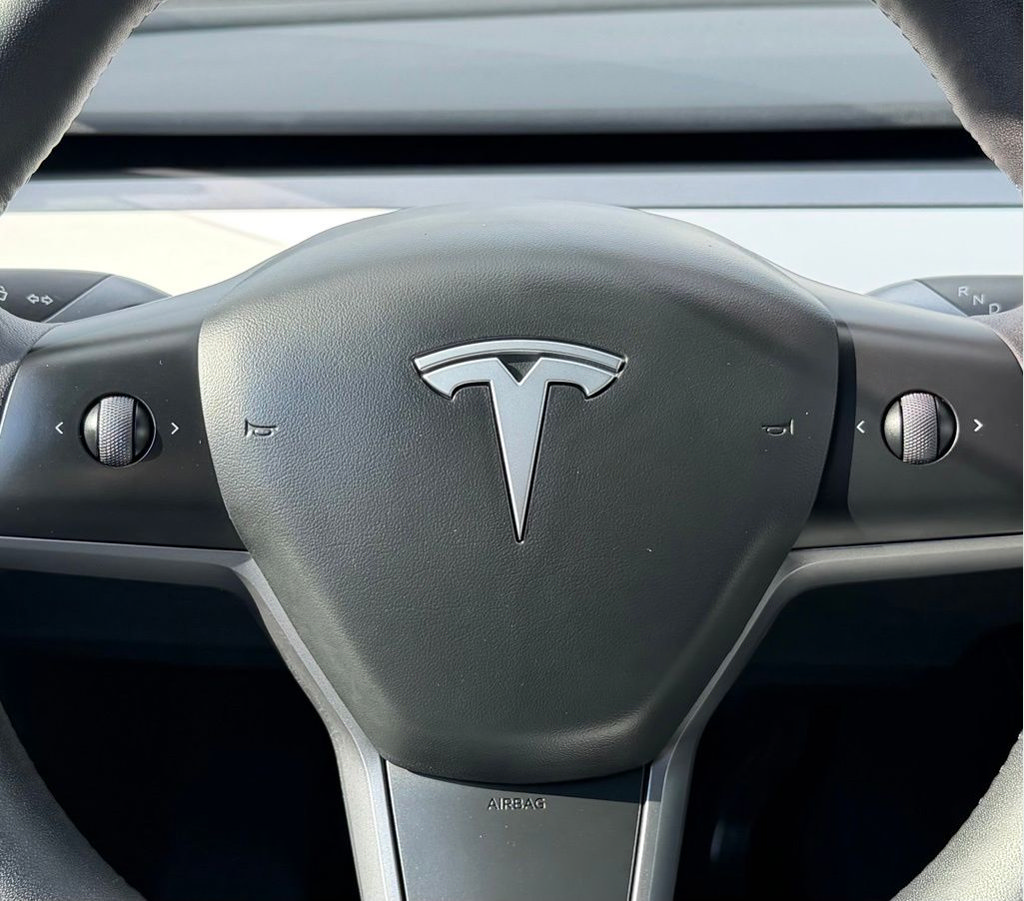 Used 2023 Tesla Model Y Long Range AWD/4WD image 44