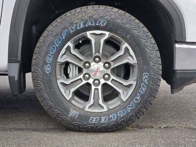 New 2026 GMC Sierra 1500 SLE image 9